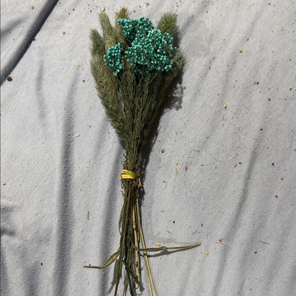 Other - Turquoise Dried Floral Bunch